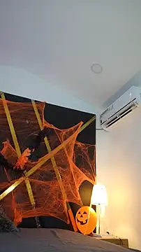 Adel Nesbiit online show from 10/29/25, 07:26