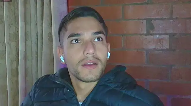 Leandro valenzuela online show from 02/05/25, 12:17