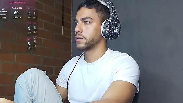 Leandro valenzuela online show from 03/26/26, 03:56