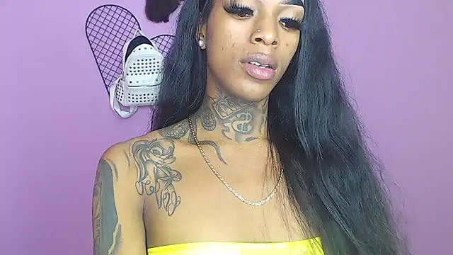 Snapshot of badgirls_cx chatting on 12/23/24, 08:03 badgirls cx online show from 12/23/24, 08:03