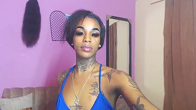 Snapshot of badgirls_cx chatting on 09/28/25, 10:15 badgirls cx online show from 09/28/25, 10:15