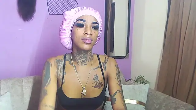 Snapshot of badgirls_cx chatting on 09/30/25, 12:54 badgirls cx online show from 09/30/25, 12:54