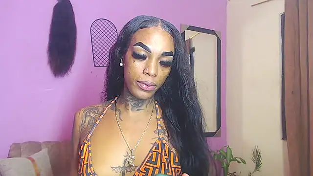 Snapshot of badgirls_cx chatting on 10/08/25, 12:30 badgirls cx online show from 10/08/25, 12:30