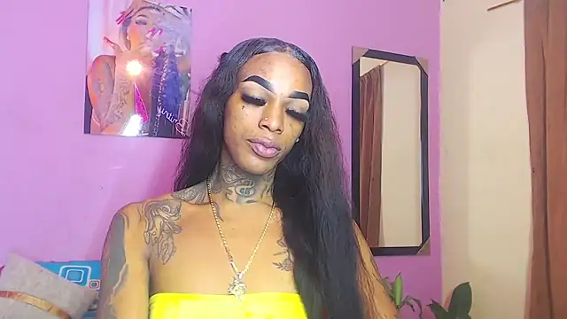 Snapshot of badgirls_cx chatting on 10/25/25, 05:40 badgirls cx online show from 10/25/25, 05:40