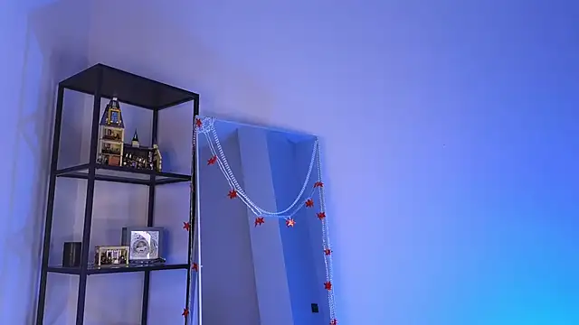 Snapshot of elfinvibes chatting on 02/06/25, 05:03 elfinvibes online show from 02/06/25, 05:03