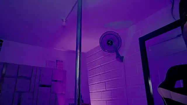 BonnieAnderson  online show from 04/12/26, 11:32