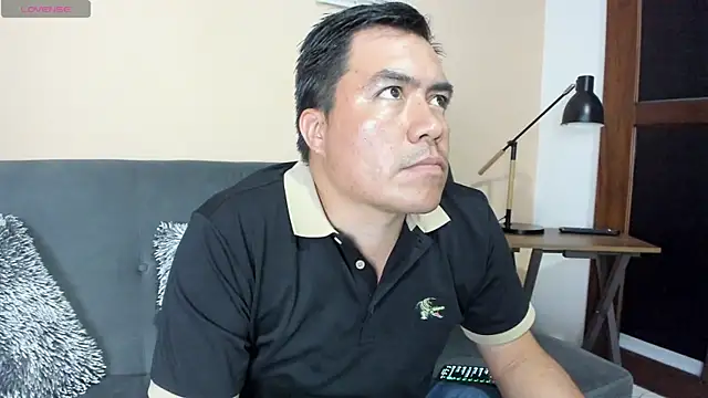 Jhonatan Morales S online show from 02/08/25, 04:25