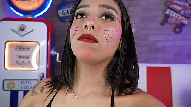 Snapshot of miss_collins chatting on 02/12/26, 06:03 miss collins online show from 02/12/26, 06:03