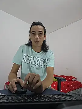 NickSull   online show from 12/04/25, 10:29