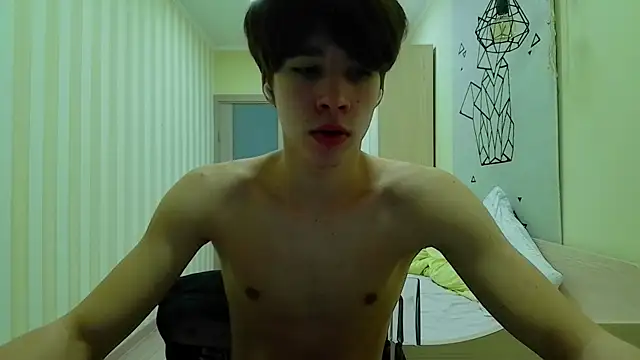 Snapshot of gayGamogey chatting on 12/17/24, 05:58 gayGamogey online show from 12/17/24, 05:58