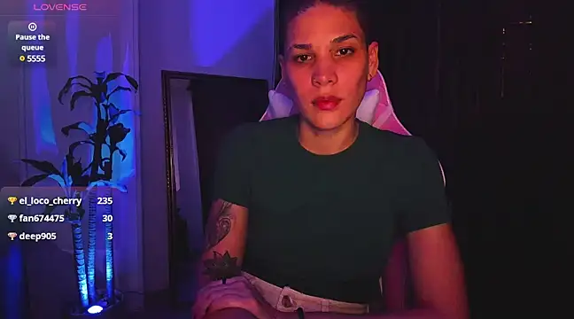 Charlee pink online show from 12/22/24, 11:20