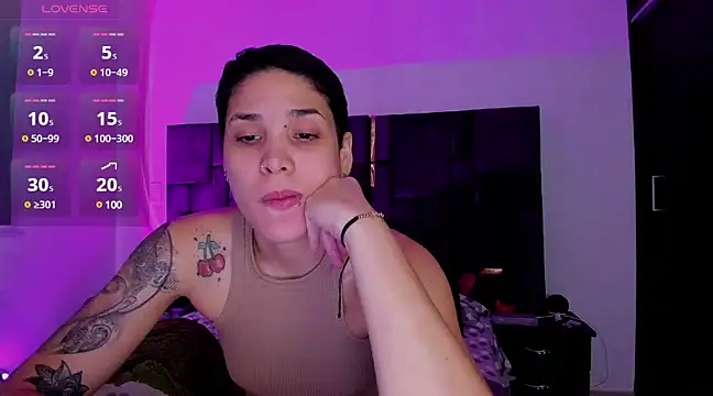 Charlee pink online show from 02/28/25, 08:18