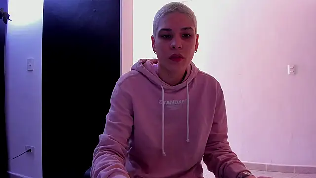 Charlee pink online show from 09/10/25, 01:44