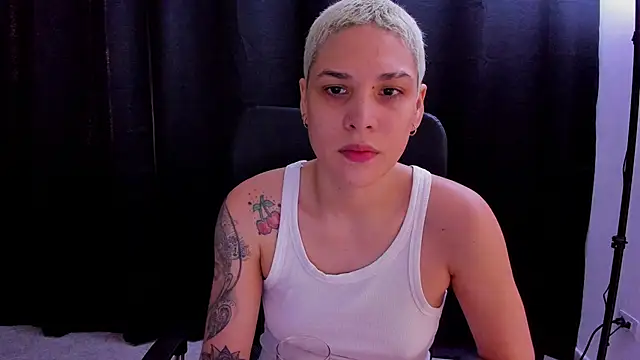 Charlee pink online show from 09/16/25, 01:12