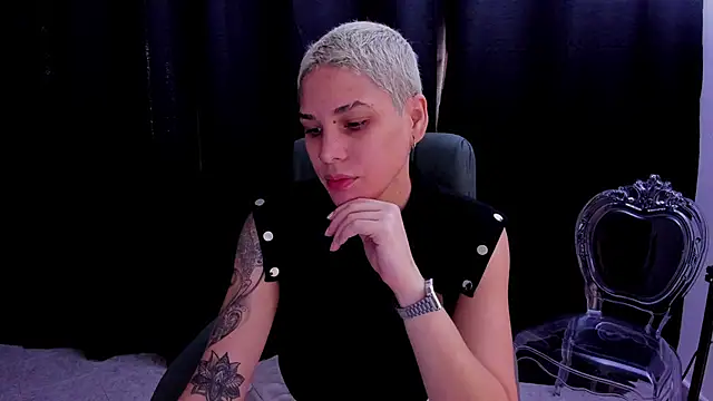 Charlee pink online show from 09/17/25, 01:24