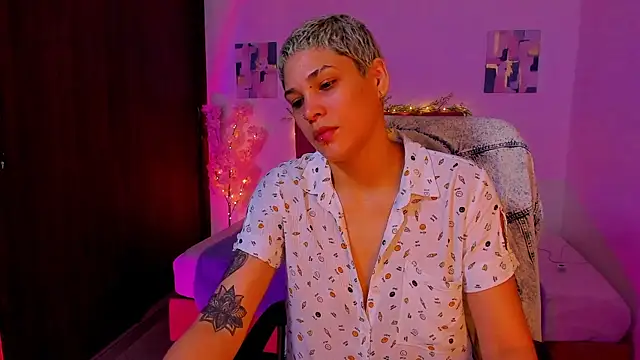 Charlee pink online show from 10/13/25, 06:19