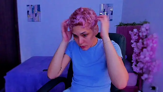 Charlee pink online show from 12/15/25, 07:51