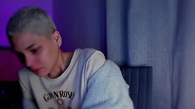 Charlee pink online show from 02/22/26, 08:51