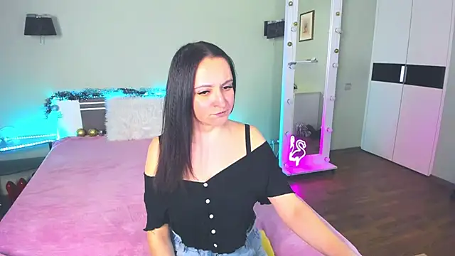 AngellLika online show from 12/18/24, 05:00