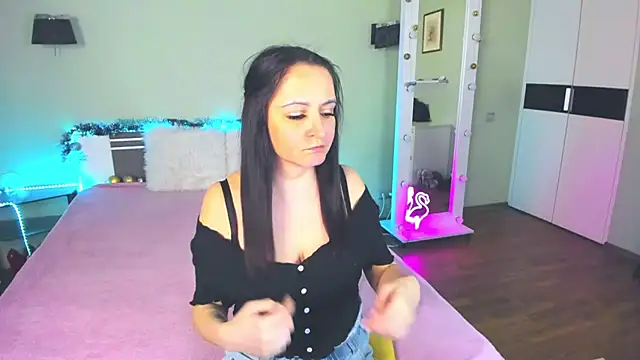 AngellLika online show from 12/19/24, 04:02