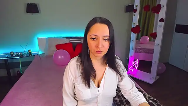 AngellLika online show from 02/20/25, 05:18