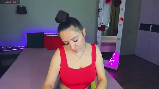 AngellLika online show from 10/02/25, 12:45