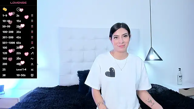 Snapshot of Enma_Olimpo chatting on 01/15/25, 08:05 Enma Olimpo online show from 01/15/25, 08:05