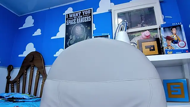 miss  allison online show from 02/17/25, 02:15