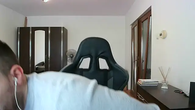 Snapshot of mu5clemania2 chatting on 02/20/26, 01:33 mu5clemania2 online show from 02/20/26, 01:33