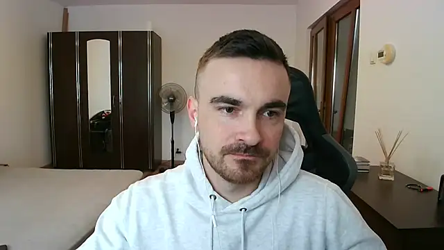 Snapshot of mu5clemania2 chatting on 02/27/26, 08:14 mu5clemania2 online show from 02/27/26, 08:14