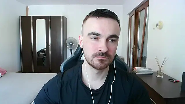 Snapshot of mu5clemania2 chatting on 02/28/26, 10:16 mu5clemania2 online show from 02/28/26, 10:16