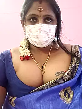 Snapshot of rithikka chatting on 11/27/25, 05:09 rithikka online show from 11/27/25, 05:09