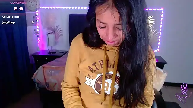 Julietacollins06 online show from 02/11/25, 01:20