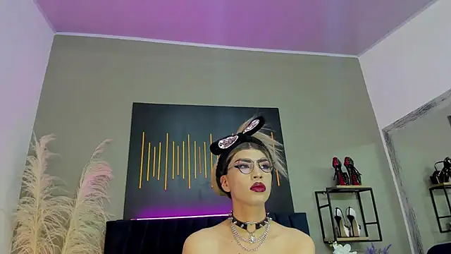 BrianaSchafer online show from 01/30/25, 05:17