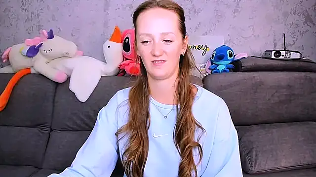 Snapshot of DreameSoul chatting on 09/17/25, 01:02 DreameSoul online show from 09/17/25, 01:02