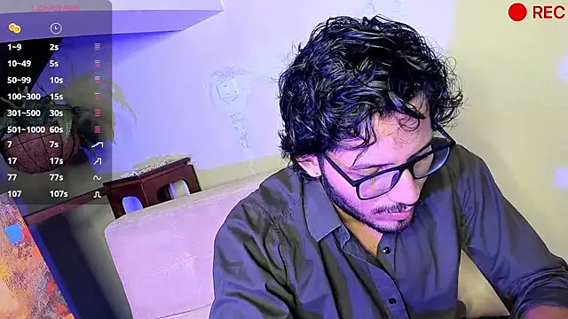 Nicholasrodrii online show from 12/14/24, 10:39