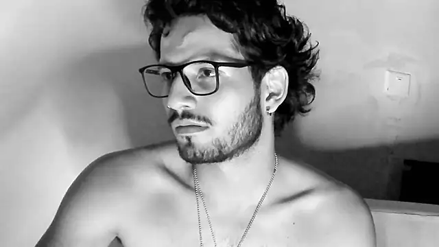 Nicholasrodrii online show from 02/24/25, 01:35