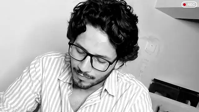 Nicholasrodrii online show from 03/09/25, 09:36