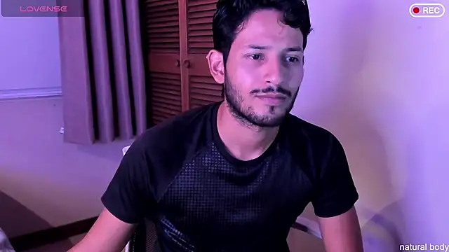 Nicholasrodrii online show from 10/26/25, 11:09