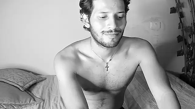 Nicholasrodrii online show from 06/12/26, 11:35
