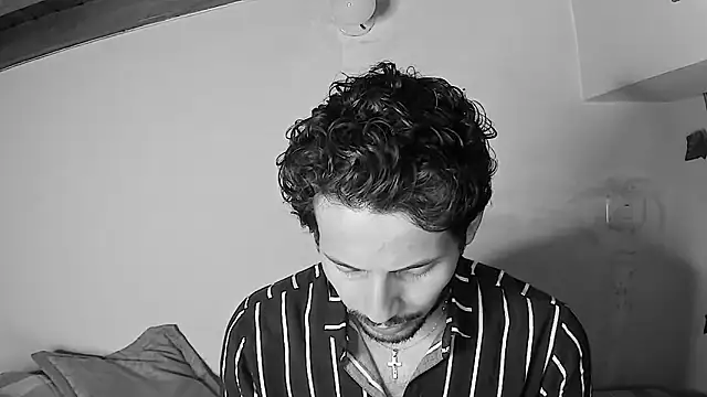 Nicholasrodrii online show from 06/14/26, 12:19