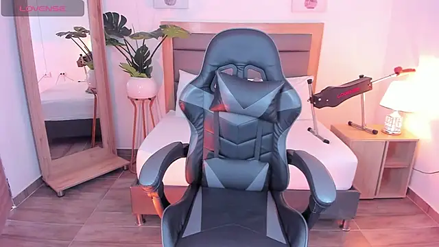 Snapshot of irantzu_hank chatting on 01/25/25, 12:37 irantzu hank online show from 01/25/25, 12:37