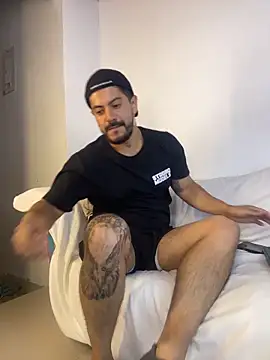 AndresSmith   online show from 07/01/26, 12:23