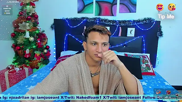 nakedfoam1 online show from 12/27/24, 01:22
