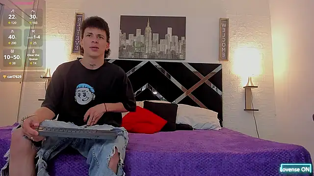 nakedfoam1 online show from 09/18/25, 03:19