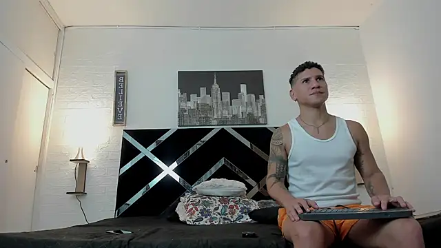 nakedfoam1 online show from 11/18/25, 05:01