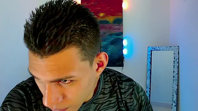 Snapshot of dirtyboy_23 chatting on 02/07/25, 03:23 dirtyboy 23 online show from 02/07/25, 03:23