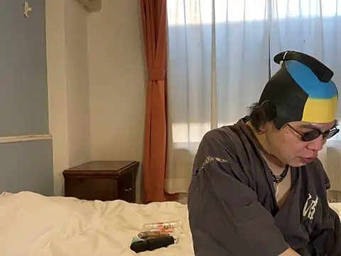 r xyz01 online show from 01/17/26, 07:24