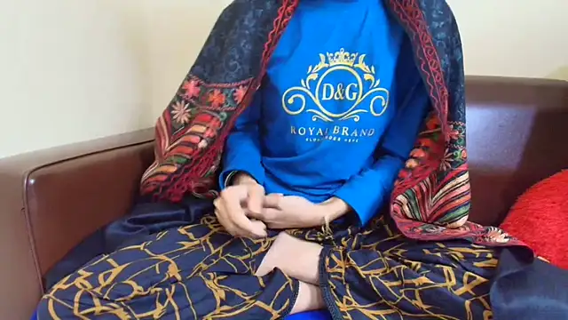 Srabontii online show from 11/28/25, 08:44