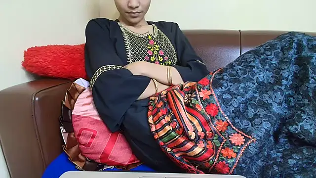 Srabontii online show from 12/04/25, 09:07